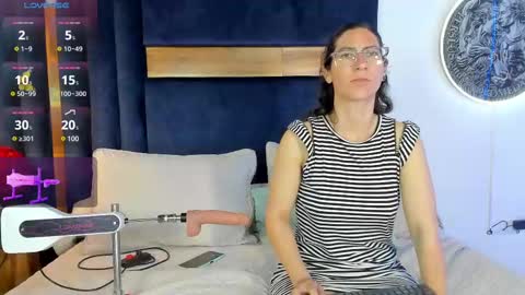 Snapshot of kissingcobank chatting on 02/12/25, 04:54 Kissing Company online show from 02/12/25, 04:54