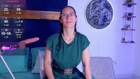 Snapshot of kissingcobank chatting on 11/26/25, 04:13 Kissing Company online show from 11/26/25, 04:13