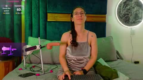 Snapshot of kissingcobank chatting on 12/02/25, 03:45 Kissing Company online show from 12/02/25, 03:45