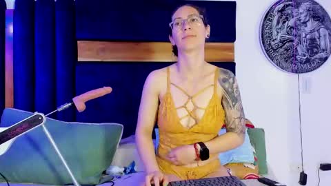 Snapshot of kissingcobank chatting on 04/13/26, 03:23 Kissing Company online show from 04/13/26, 03:23