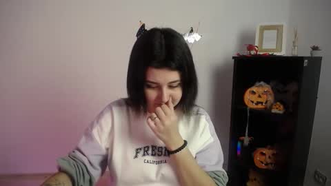 kissleoxx online show from 11/09/25, 01:31