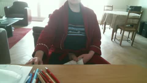 kisslog1 online show from 12/08/24, 10:41