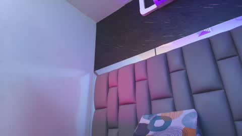 BELLA FLAME online show from 09/30/25, 07:08