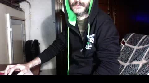 kissofbanned1983 online show from 12/01/25, 05:40