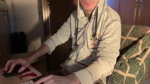 kissofbanned1983 online show from 02/18/26, 10:33