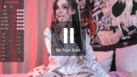 Snapshot of kissthasky chatting on 02/14/25, 07:12 Kissthasky online show from 02/14/25, 07:12