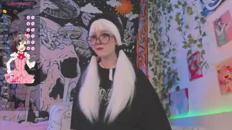 Snapshot of kissthasky chatting on 10/12/25, 07:02 Kissthasky online show from 10/12/25, 07:02