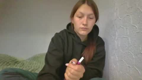 kiti_kitiss online show from 10/20/25, 12:05