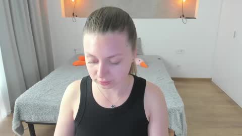 Snapshot of kitkatvel chatting on 05/30/26, 05:59 kitkatvel online show from 05/30/26, 05:59