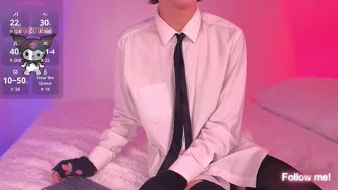 Snapshot of kitsuneplay_ chatting on 02/19/26, 10:28 Salvatore online show from 02/19/26, 10:28