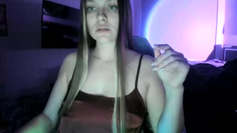 Serina Chan online show from 01/09/25, 05:44