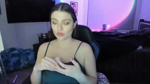 Serina Chan online show from 01/28/25, 09:19