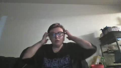 kitten online show from 12/18/25, 02:50