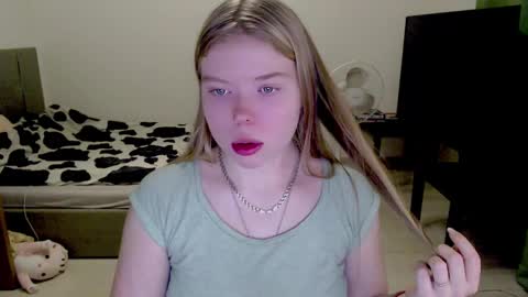 Jennyblonde and Emmabrunette online show from 12/16/24, 04:23