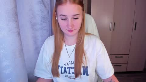 Snapshot of kitten_sun chatting on 01/20/25, 09:24 kitten_sun online show from 01/20/25, 09:24