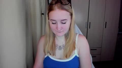 kitten_sun online show from 02/20/26, 02:41