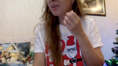 Snapshot of kittenger chatting on 12/25/24, 11:11 Viki online show from 12/25/24, 11:11