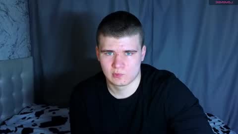 Snapshot of kittenmur chatting on 01/13/25, 02:53 Vlad online show from 01/13/25, 02:53