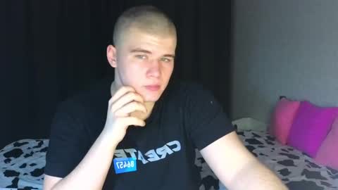 Snapshot of kittenmur chatting on 02/15/25, 05:50 Vlad online show from 02/15/25, 05:50