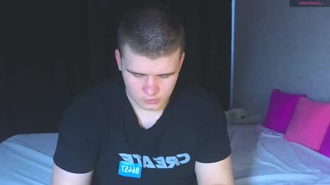 Snapshot of kittenmur chatting on 02/27/25, 08:39 Vlad online show from 02/27/25, 08:39