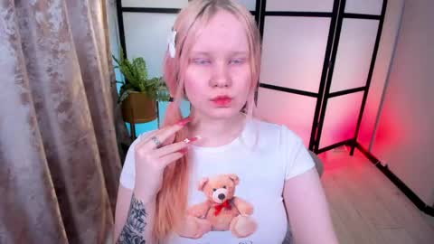 kittenxoann online show from 04/18/26, 07:29