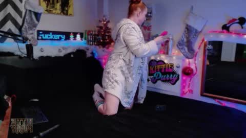 Kittie Purry online show from 12/20/25, 05:14