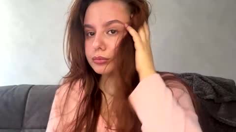 Ellaiza online show from 04/05/26, 08:33