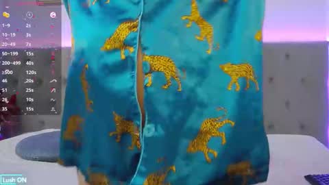 Snapshot of kittiexmoon chatting on 09/13/25, 04:34 Kittie online show from 09/13/25, 04:34