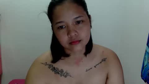 Snapshot of kittlyn chatting on 11/04/25, 01:16 kittlyn online show from 11/04/25, 01:16