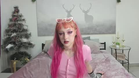 Snapshot of kitttywhisper chatting on 02/11/26, 05:34 kitttywhisper online show from 02/11/26, 05:34