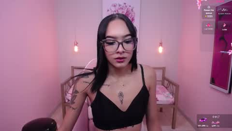 Snapshot of kitty1_xx_ chatting on 06/13/26, 07:56 PVT 12TK 02PM - 9PM COLOMBIA online show from 06/13/26, 07:56