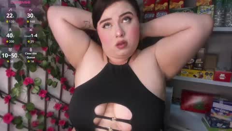 Snapshot of kitty__pinnk chatting on 04/26/26, 08:06 KAROL online show from 04/26/26, 08:06