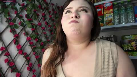 Snapshot of kitty__pinnk chatting on 04/30/26, 07:09 KAROL online show from 04/30/26, 07:09
