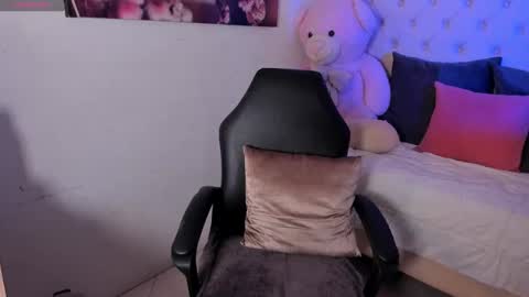 Kitty  online show from 03/21/26, 06:07