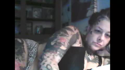 Snapshot of kitty_bang_bang chatting on 04/27/26, 04:10 kitty_bang_bang online show from 04/27/26, 04:10