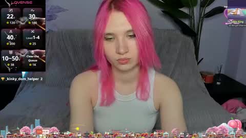 Snapshot of kitty_blondy chatting on 04/16/26, 02:40 kitty blondy online show from 04/16/26, 02:40