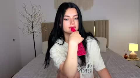 kitty_cut1ee_ online show from 06/19/26, 05:56