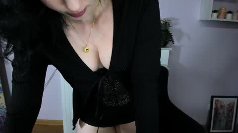 Denise online show from 11/11/25, 10:21