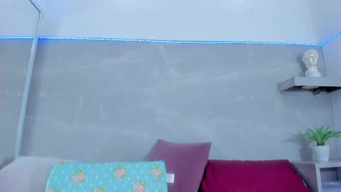 Kitty Dream01 online show from 04/16/26, 09:39