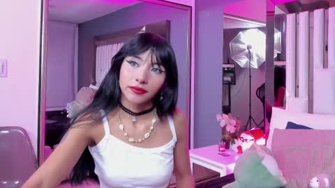 kitty online show from 03/06/25, 11:53