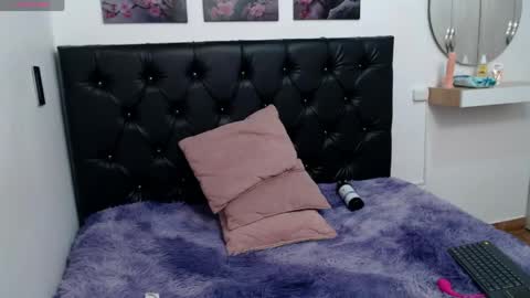 kitty_f00x online show from 04/19/26, 07:27