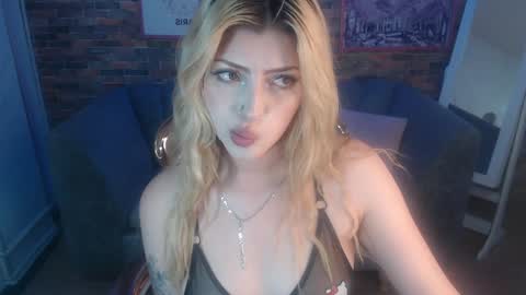 kitty_fox_b online show from 01/21/25, 03:54
