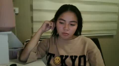 Snapshot of kitty_fussy chatting on 02/19/26, 02:02 kitty_fussy online show from 02/19/26, 02:02