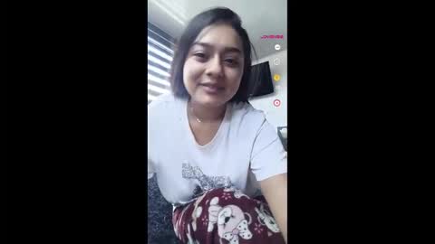 Snapshot of kitty_hottt_ chatting on 10/02/25, 05:09 giss online show from 10/02/25, 05:09