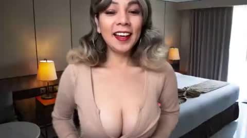 kelly online show from 07/11/26, 04:43