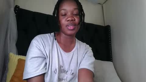 kitty_kerry online show from 05/26/26, 06:09