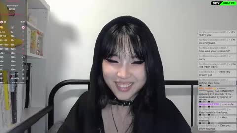 Snapshot of kitty_krush chatting on 10/20/25, 01:39 Kitty online show from 10/20/25, 01:39