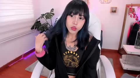 Kitty online show from 01/06/25, 02:14