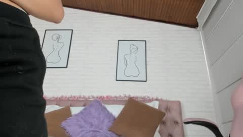 Kitty online show from 01/19/25, 08:09