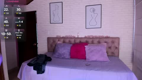 Kitty online show from 09/24/25, 09:07